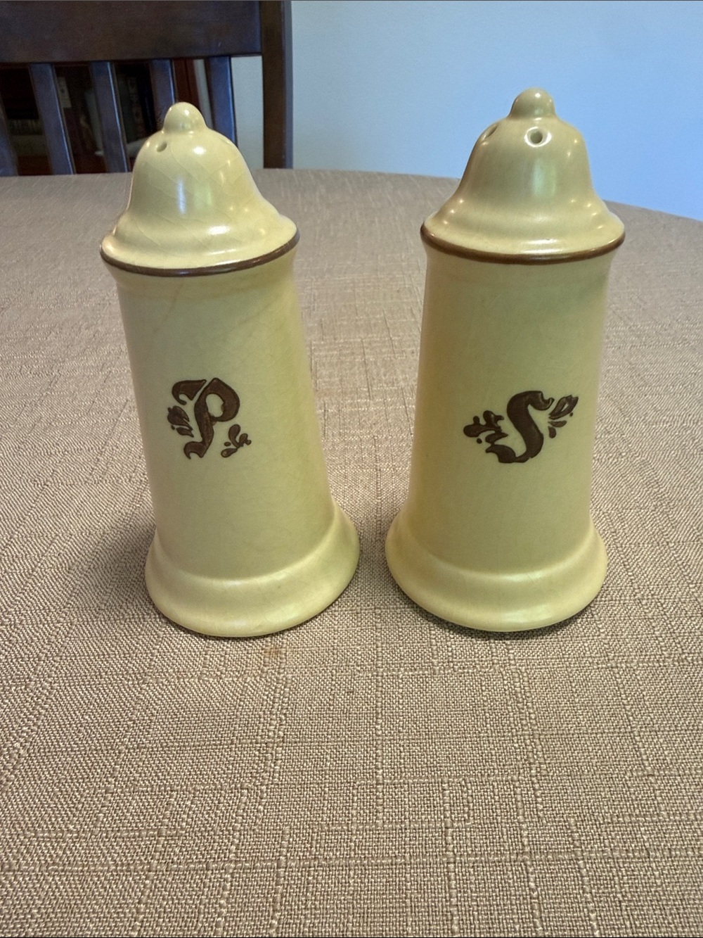 Pfaltzgraff Village Salt & Pepper Shakers stoneware vintage tall beige set